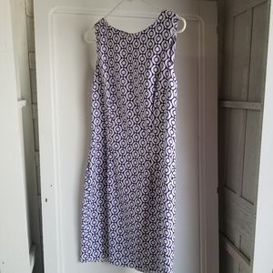 Navy Blue / Crisp White Sleeveless Sheath Dress